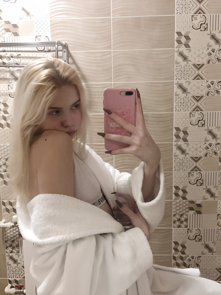 Светлана привлекальеная девушка из Донского цена от 5000 руб