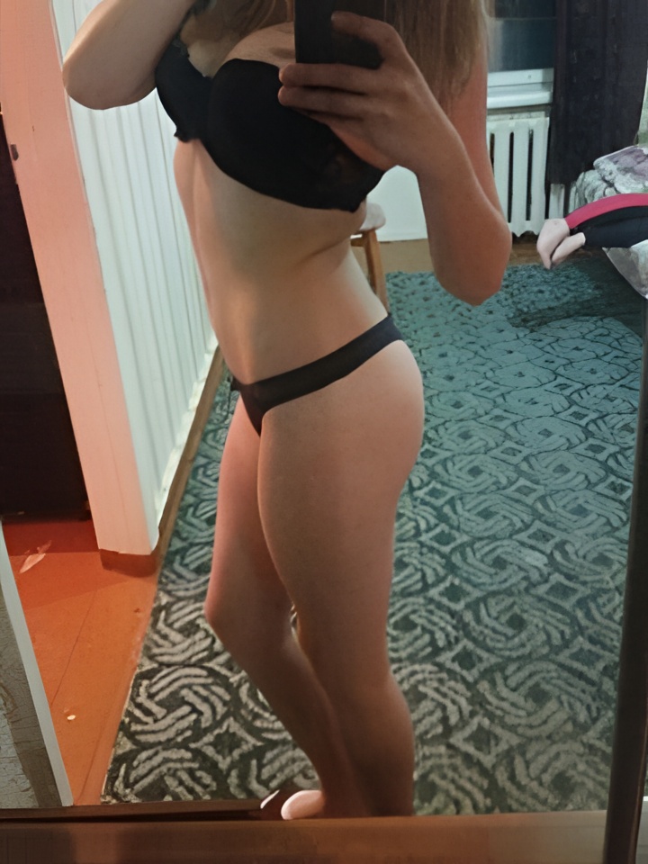 Индивидуалка Юна, доступна для личного знакомства от 2500 руб