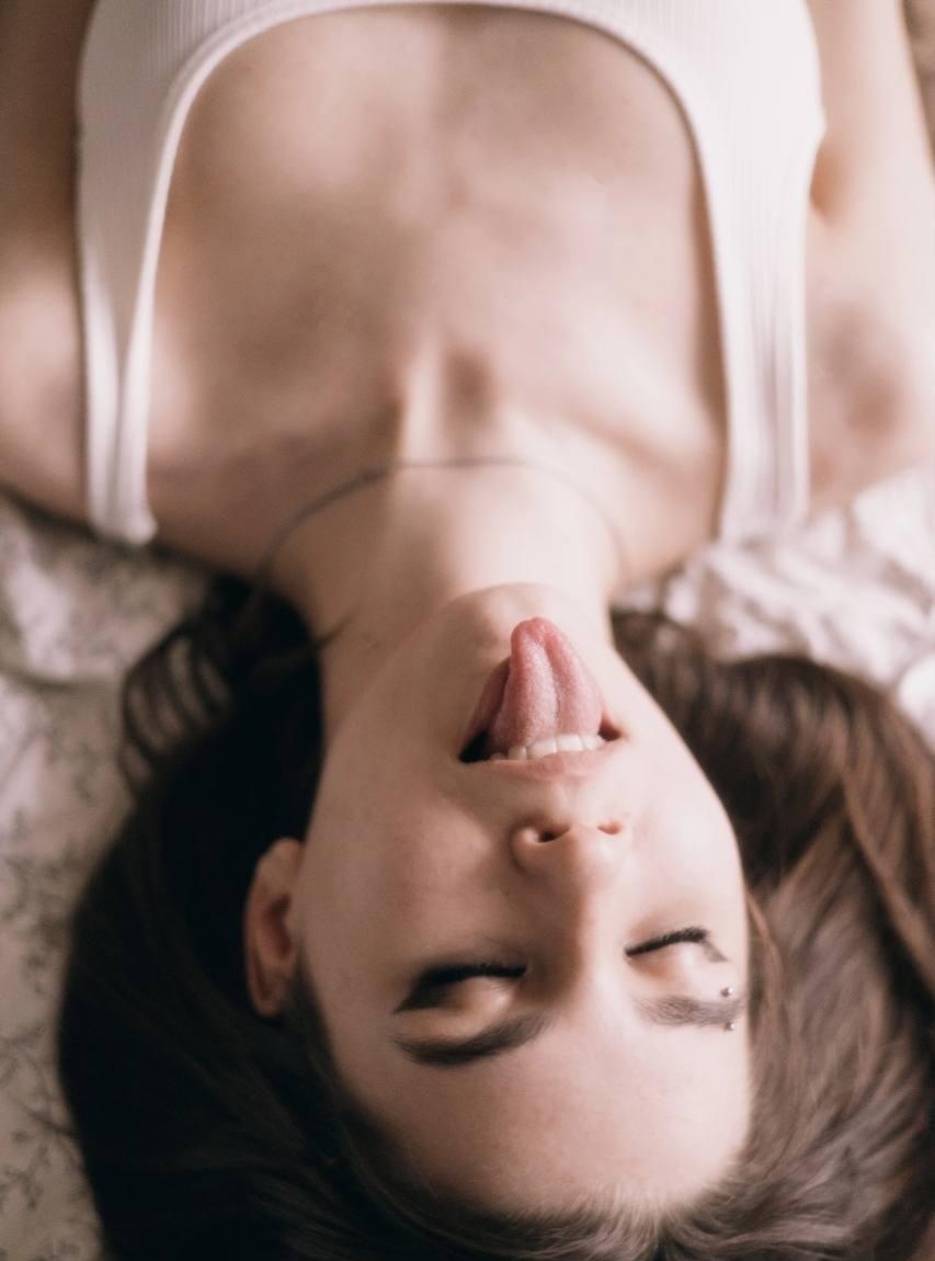 Юлия привлекальеная девушка из Донского цена от 6000 руб